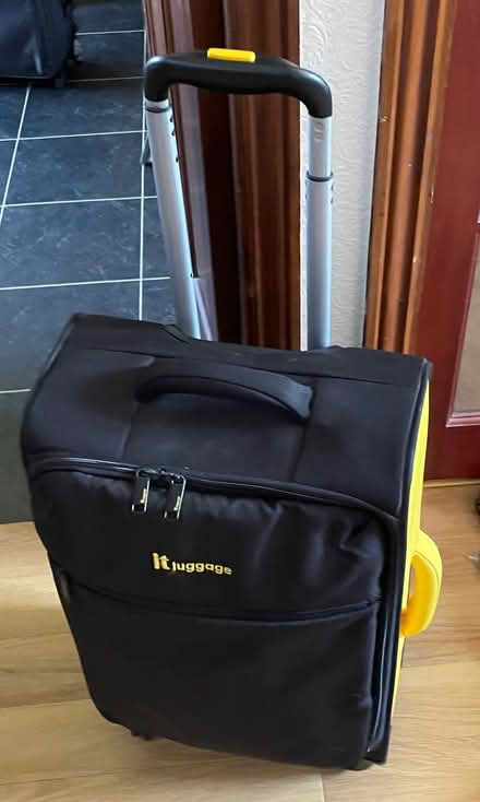 Photo of free Cabin-suitable Luggage (Catton NR6) #1