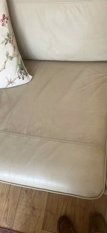 Photo of free Leather sette (Bebington) #4
