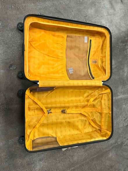 Photo of free Jeep suitcase (SM4, Morden) #4