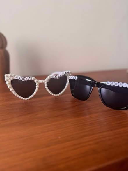 Photo of free Bride & Groom glasses (SE4) #3