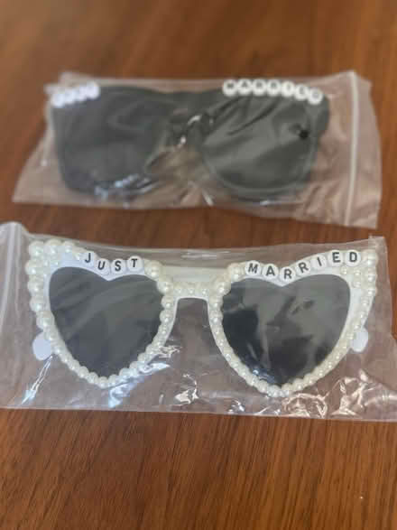Photo of free Bride & Groom glasses (SE4) #2
