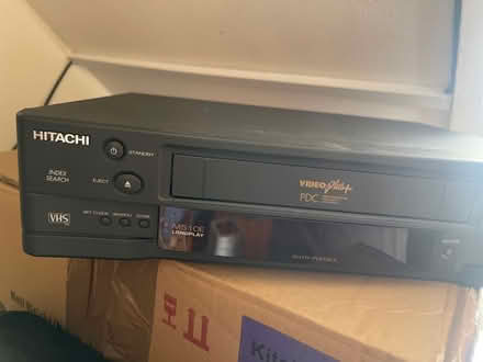 Photo of free VHS Hitachi fully Working No remote (Camberwell) #2