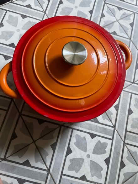 Photo of free Le Creuset pot look a like (Cheshunt EN8) #1