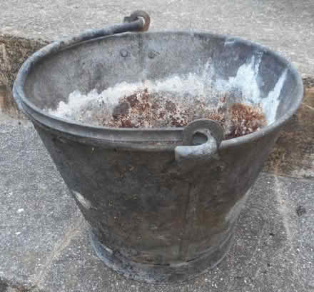 Photo of free small galvanised bucket (East Croydon CR0) #1