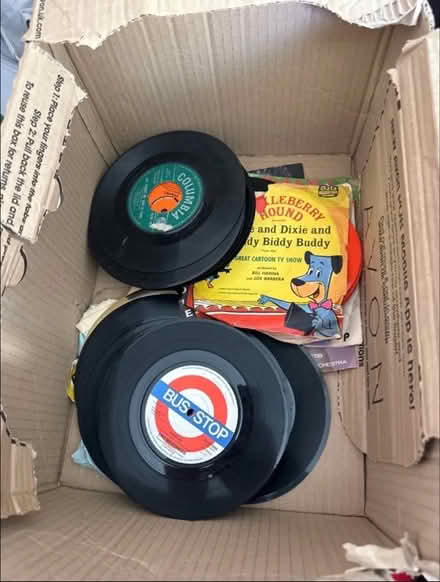 Photo of free Mixed 7” records (Turnford EN10) #1