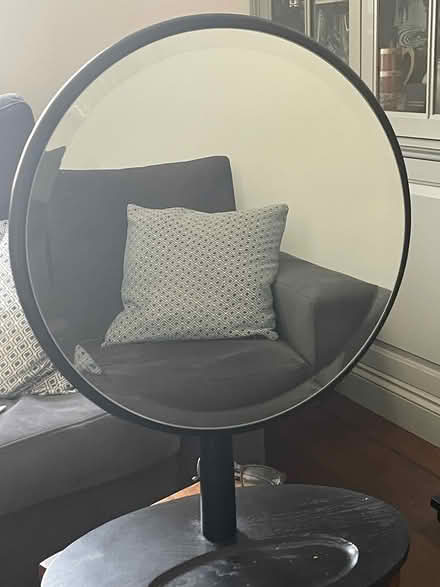Photo of free Round mirror on stand (Grove Park SE12) #1