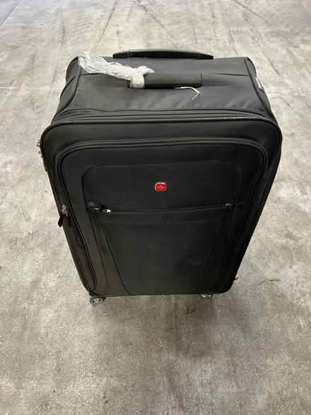 Photo of free Swiss gear expandable suitcase (SM4, Morden) #3