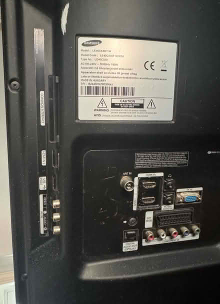 Photo of free Samsung 40 inch TV (No stand) (Edmonton Green) #2