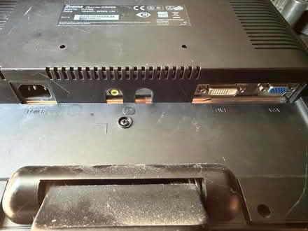 Photo of free Iiyama ProLite P1905s monitor (Beckley OX3) #2