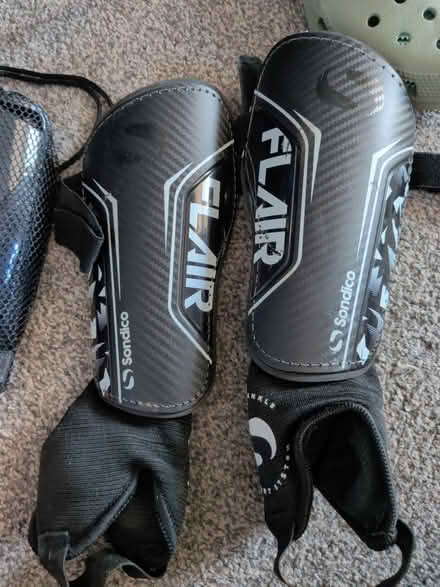 Photo of free Shinpads (Glenfield LE3) #2