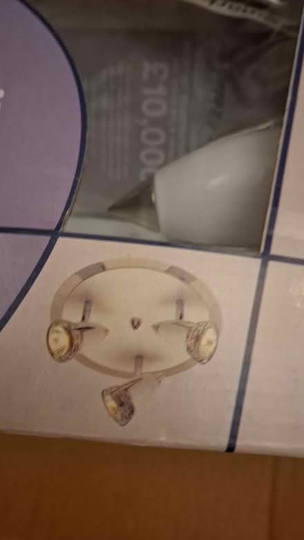 Photo of free Bathroom light fitting new (SE6) #2