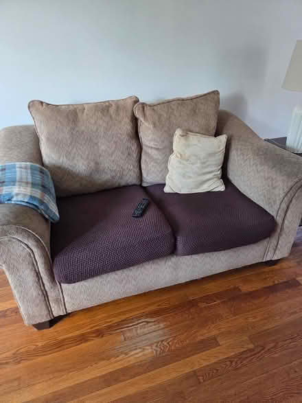 Photo of free Love Seats Single Chair (bridgeport) #2