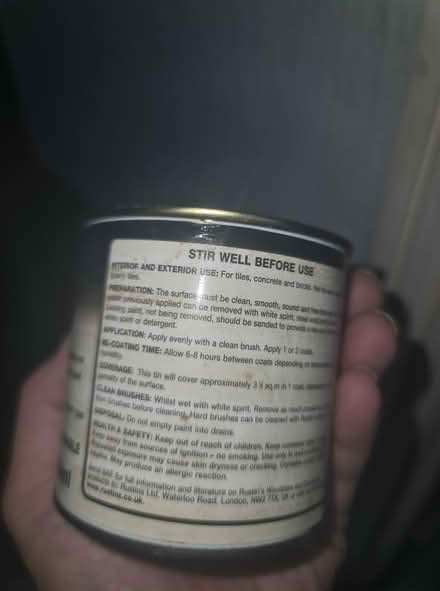 Photo of free Small tin of red gloss paint (Hackney E8) #3
