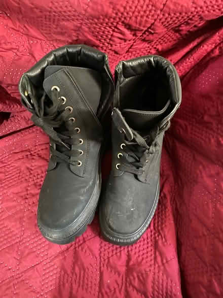 Photo of free Walking boots (Mitcham CR4) #1