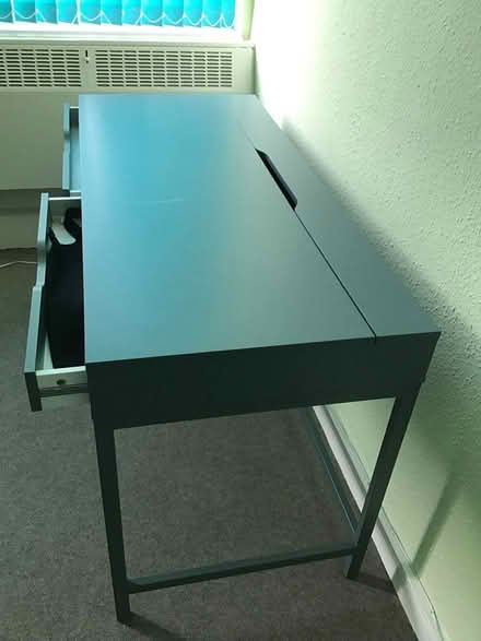 Photo of free Desk (Scholes WN2) #4