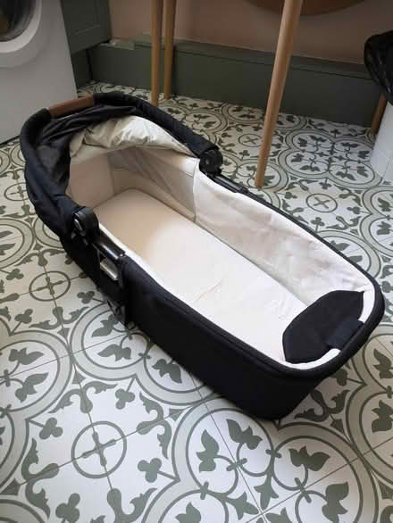 Photo of free Nuna bassinet (Glasgow G44) #1