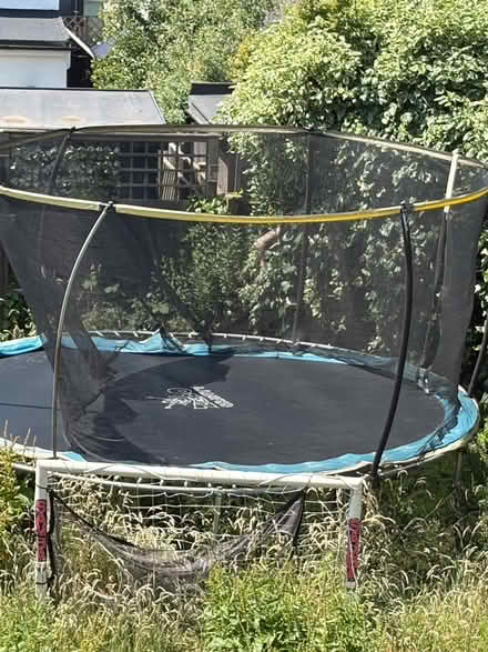 Photo of free 14ft Round Trampoline (Earlsfield SW18) #2
