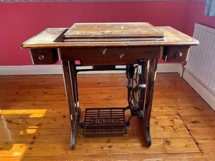Photo of free Old Singer Sewing Machine (Dublin 11) #1