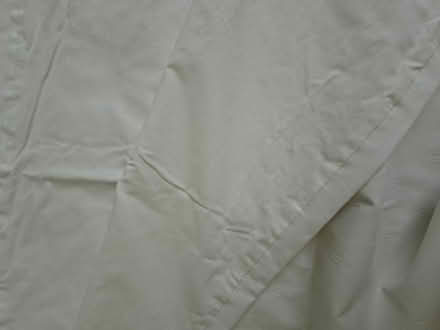 Photo of free Cream coloured curtains (Welling DA16) #4