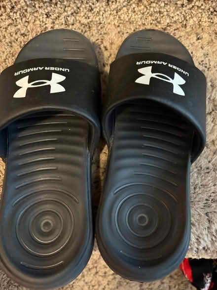 Photo of free Barely-worn boys’ UA slides (Elkridge (near Deep Run ES)) #1