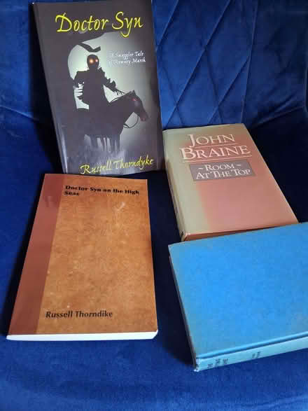 Photo of free 4 Books (Craigmount EH12) #1