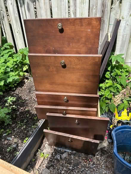 Photo of free Used kitchen cabinets (18 Vermont Ave) #2