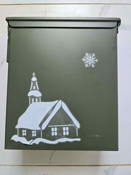 Photo of free Metal storage box (Pinkneys Green SL6) #3