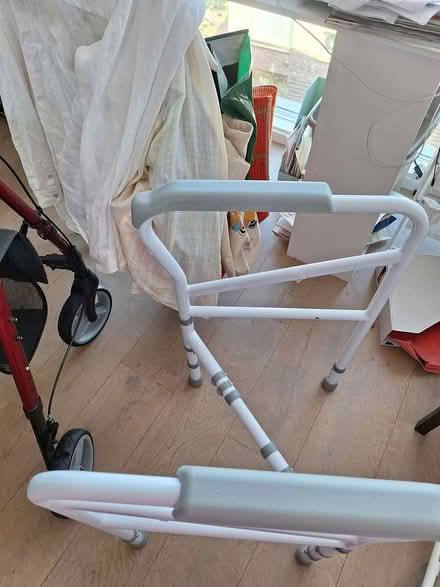 Photo of free Toilet assist frame (North Greenwich SE10) #2