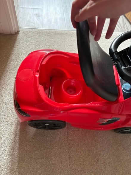 Photo of free Toodler sit on car (Fox Hill RH16) #4
