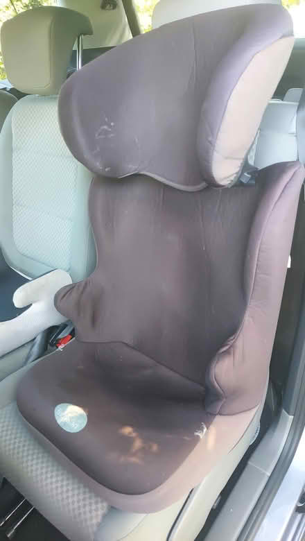 Photo of free Car seat (Southfields SW18) #1