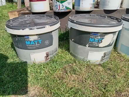 Photo of free Cans of old paint (Dore S17) #2