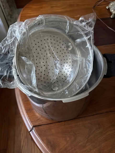 Photo of free Magefesa Pressure Cooker (Croton-on-Hudson) #2
