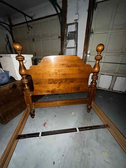 Photo of free EthanAllen twin bed/dresser/mirror (Kintnersville/Riegelsville) #2