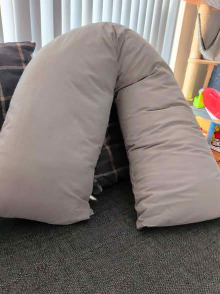 Photo of free U shape pillow (Glenfield LE3) #1