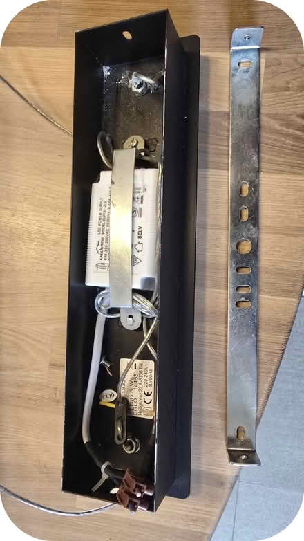 Photo of free Recycled metal LED ceiling drop light (Abraham Heights LA1) #4