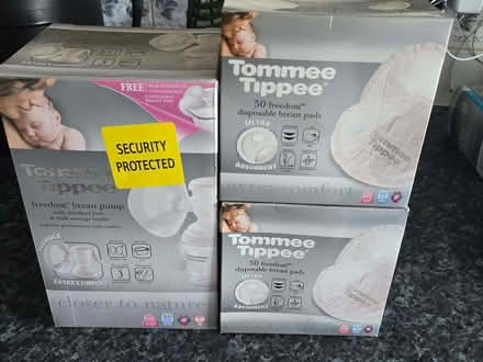 Photo of free Tommee Tippee breast pump + pads (Pinkneys Green SL6) #1