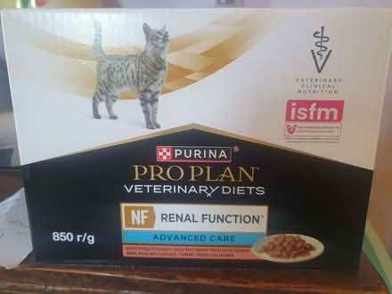 Photo of free Renal / kidney diet cat food. 4 x 10 pouches (Llandrindod LD1) #1