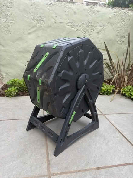 Photo of free Rotatable compost bin (Hove BN3) #3