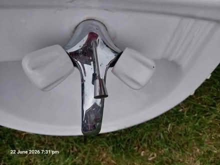 Photo of free Inset Wash basin / Sink (Twyford RG10) #2