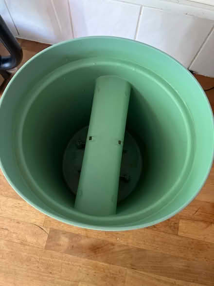 Photo of free Over-rail plant pot (SW16) #2