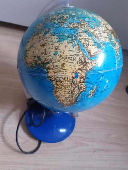 Photo of free Globe lamp (Davidson's Mains EH4) #1