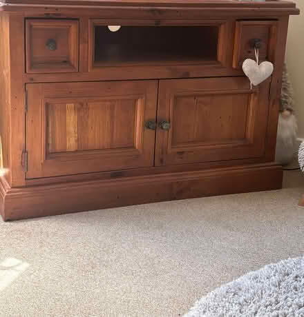 Photo of free Oak TV cabinet (BA13) #1