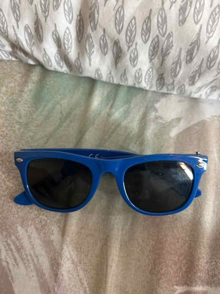Photo of free Child’s sunglasses (KT3 new malden) #1