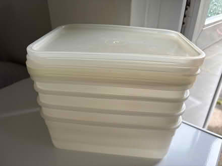 Photo of free 4 rectangular tubs (Hala LA1) #1