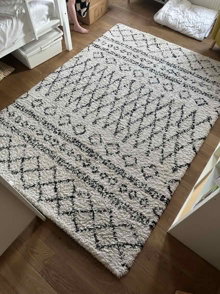 Photo of free Large rug (Chorlton M21) #2