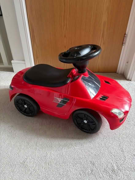 Photo of free Toodler sit on car (Fox Hill RH16) #1