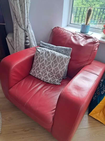 Photo of free 4-piece red leather suite (Stockport SK6) #3