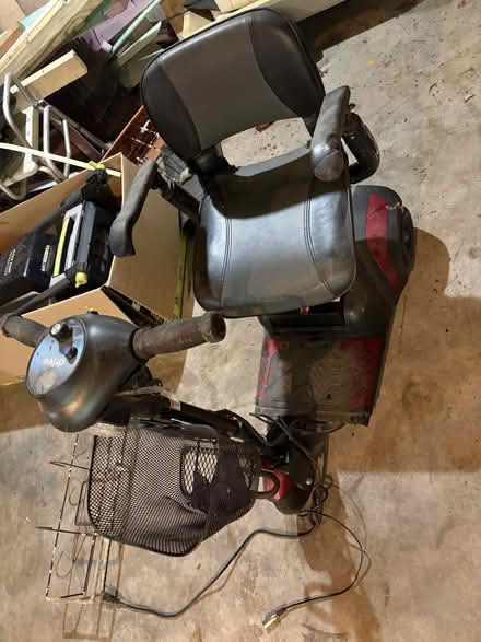 Photo of free motorized medical scooter (Cresco/Paradise Valley) #2