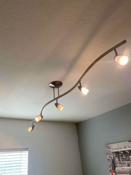 Photo of free Light fixture (East Petaluma) #1
