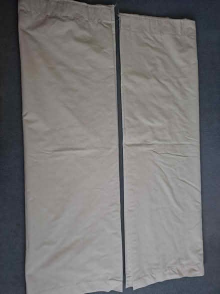 Photo of free Cream coloured curtains (Welling DA16) #1